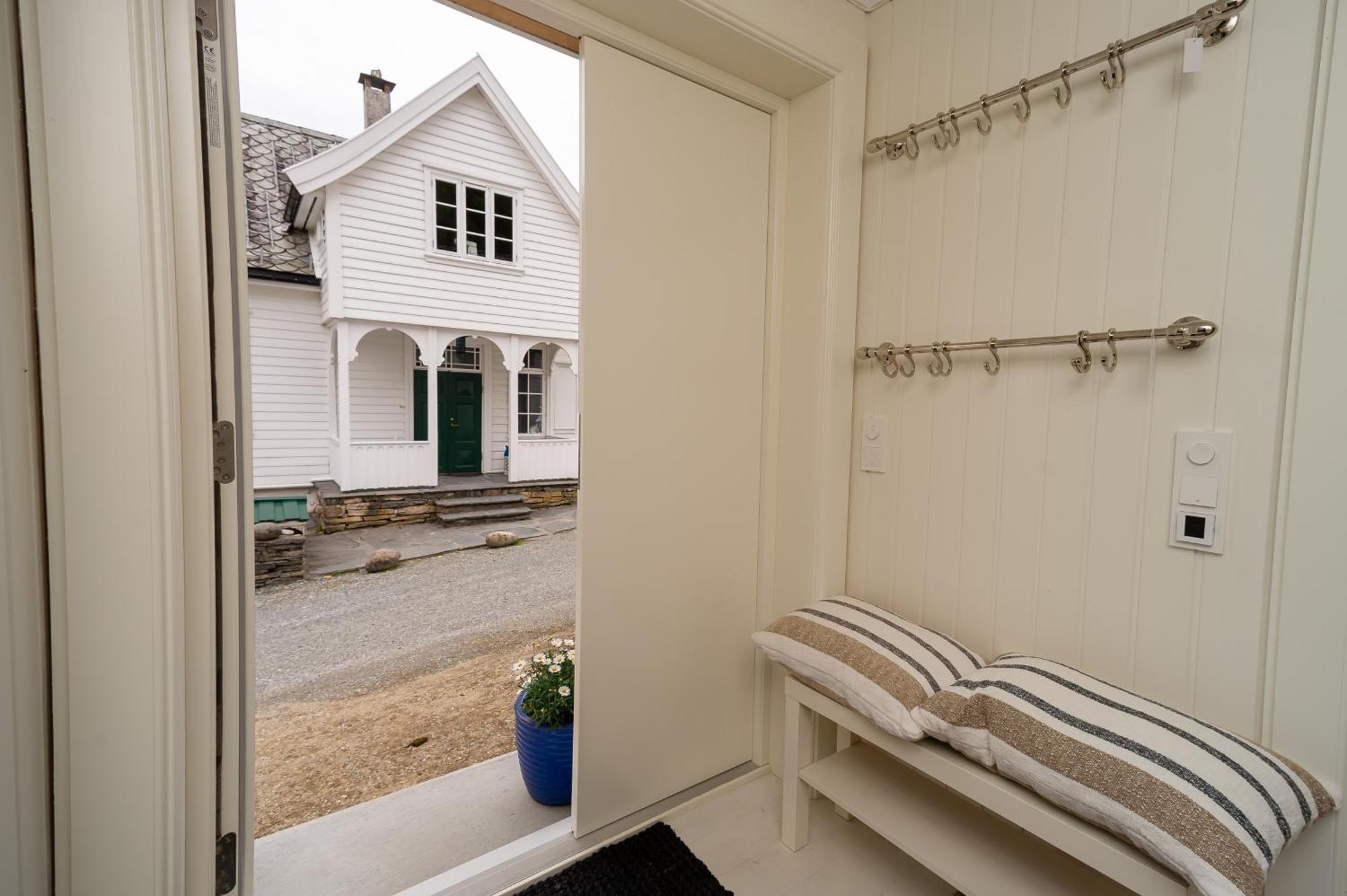 Historisk Sjarm - Moderne Komfort 10Min Fra Bergen Bagian luar foto